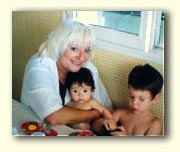 Arlette et ses petits-enfants